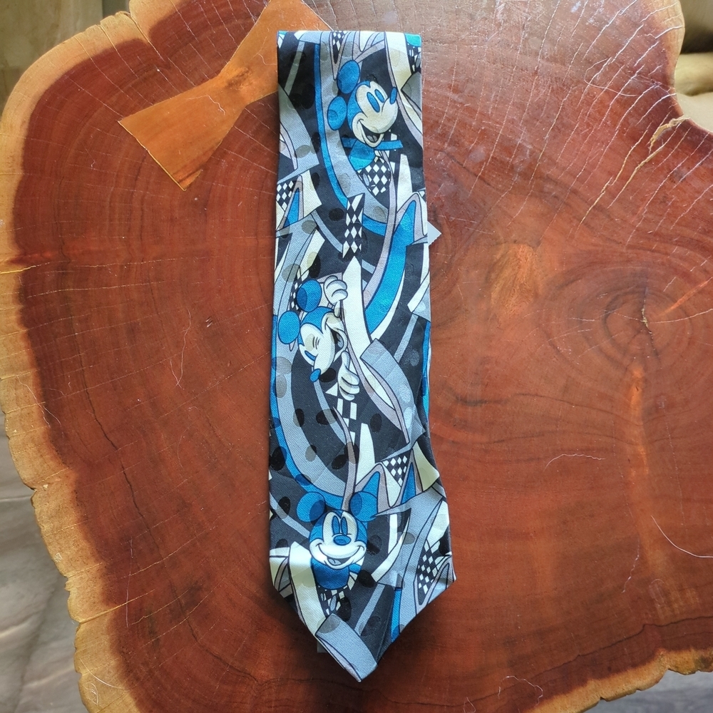 NWT Vintage Disney Store Mickey Silk‎ Tie Mickey Mouse Novelty Black 90s
